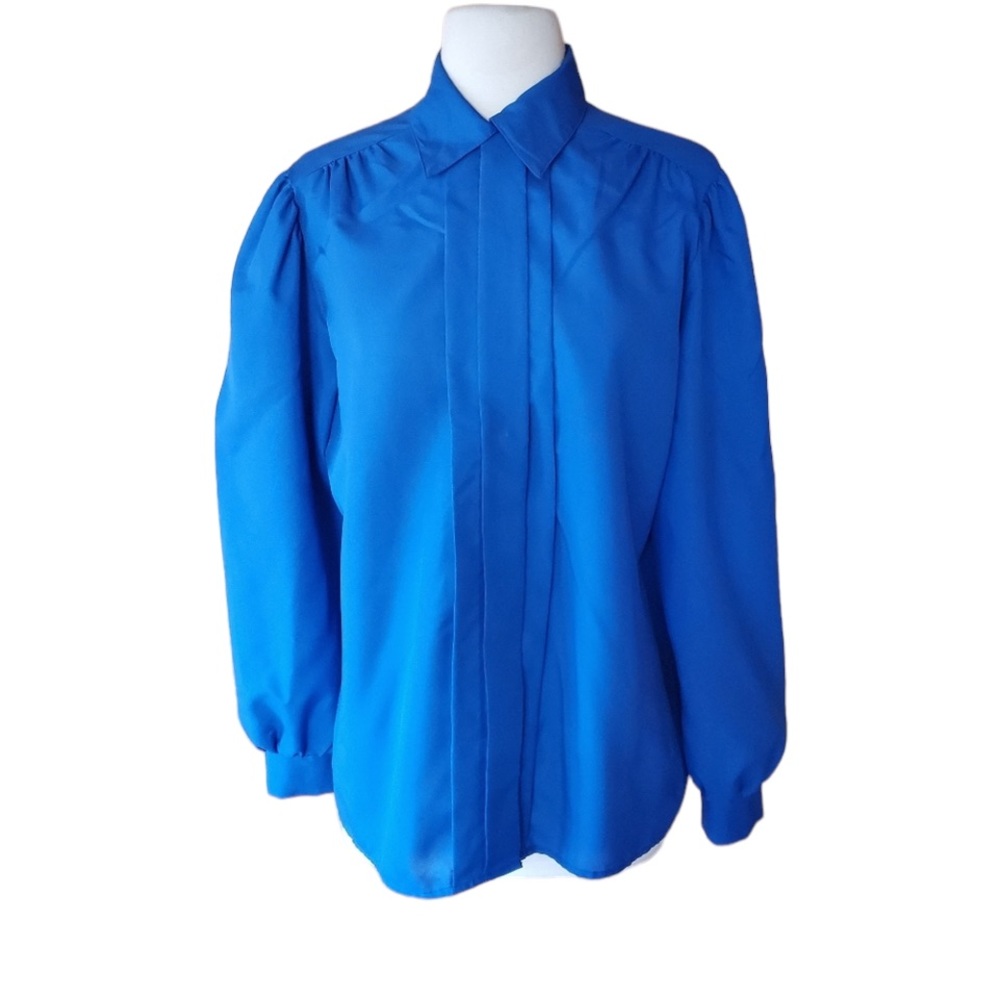 1970s Act‎ III Blue Blouse